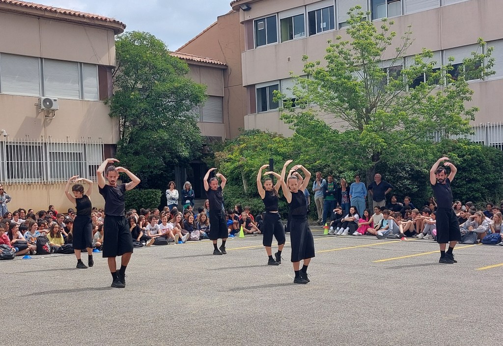 SPECTACLE DE DANSE AU&nbsp;COLLÈGE